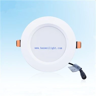 Què són els downlights LED muntats a la superfície?