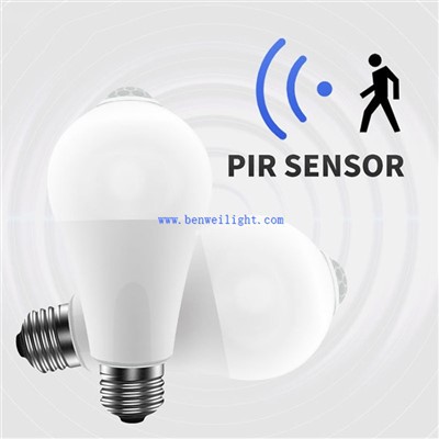 Bombeta LED amb sensor de moviment