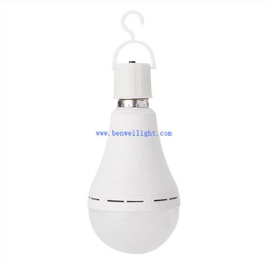 Bombeta LED d'emergència recarregable per a la llar