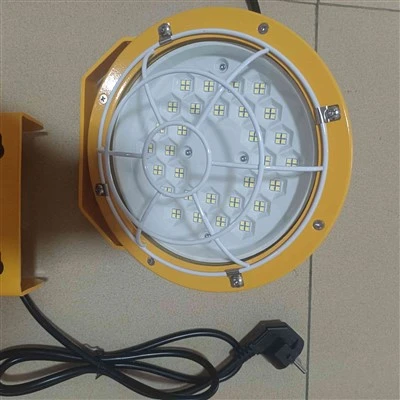 Llums de moll LED a l'aire lliure IP65 impermeables de 30 W amb braç oscil·lant