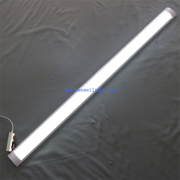 Surface Mount Batten Light (2)
